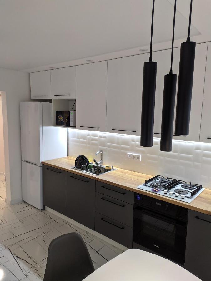 Cozy 75 Apart In Center - 2Х Кімнатна Квартира В Центрі Кропивницького Кропивницкий Екстериор снимка