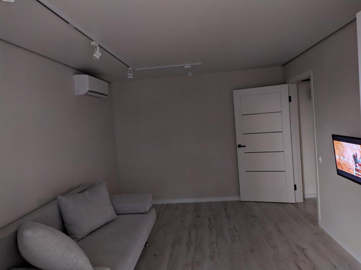 Cozy 75 Apart In Center - 2Х Кімнатна Квартира В Центрі Кропивницького Кропивницкий Екстериор снимка